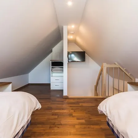펜션 Haus Therese Mit Sauna 징스트