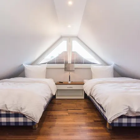Haus Therese Mit Sauna 징스트