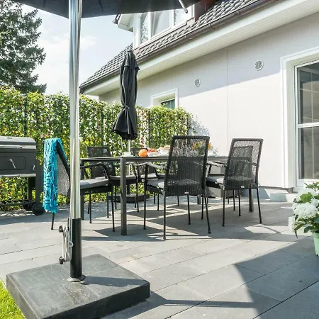 펜션 Haus Therese Mit Sauna 징스트